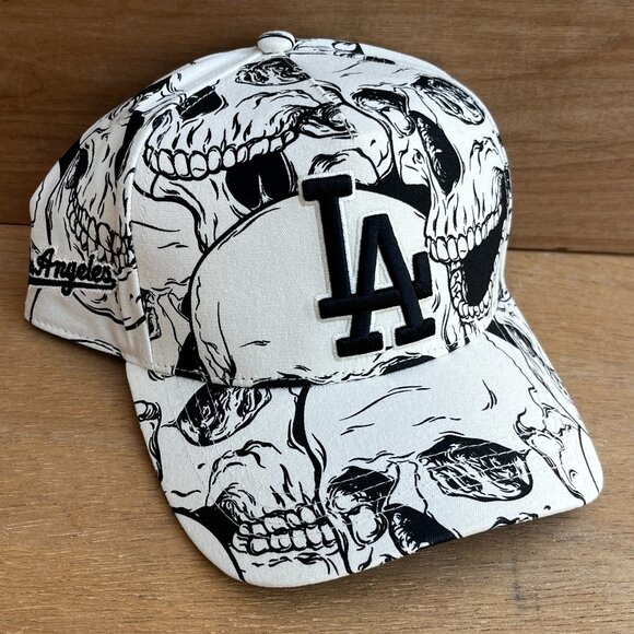 MITCHELL & NESS LOS ANGELES DODGERS RARE SKULL SNAPBACK HAT Adjustable NEW - Picture 1 of 7